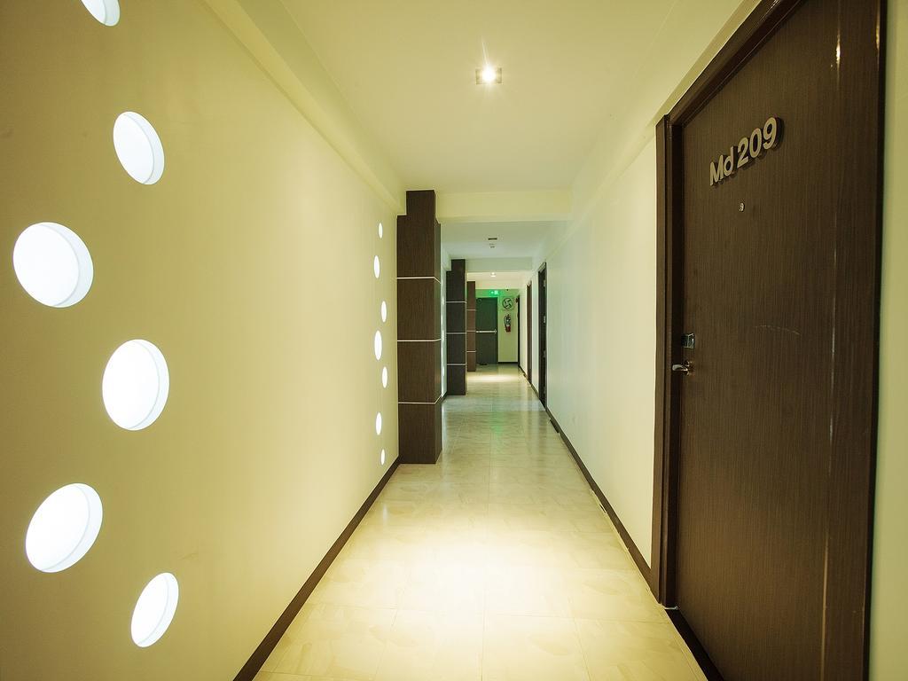 Md Grand Hotel Nakhon Nakhon Si Thammarat Esterno foto